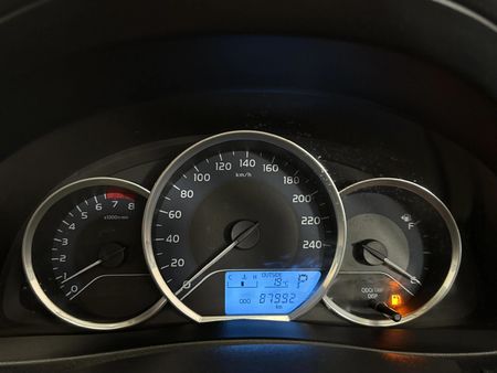 2022-Toyota-Corolla-Quest-18-Prestige-Auto_2