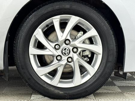 2022-Toyota-Corolla-Quest-18-Prestige-Auto_5