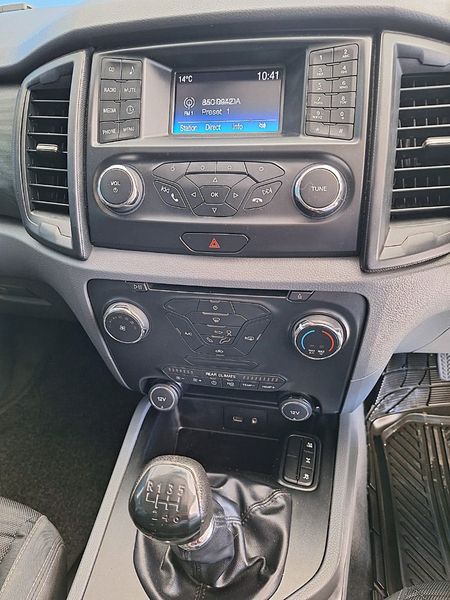 2017-Ford-Everest-22-TDCi-XLS-4x4_7