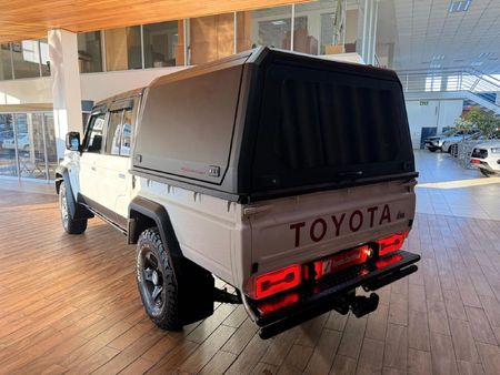 2025-Toyota-Land-Cruiser-79-28-GD-6-Auto-Double-Cab_9