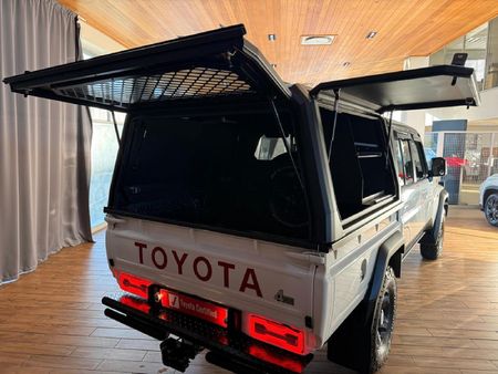 2025-Toyota-Land-Cruiser-79-28-GD-6-Auto-Double-Cab_10