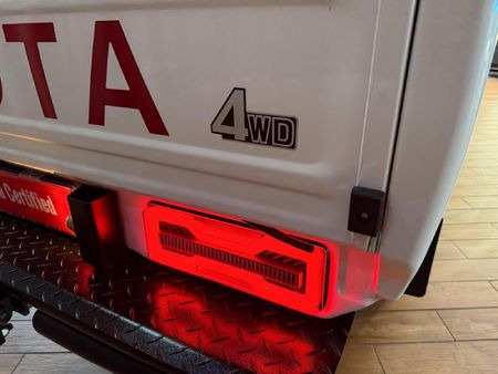 2025-Toyota-Land-Cruiser-79-28-GD-6-Auto-Double-Cab_11
