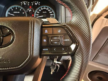 2025-Toyota-Land-Cruiser-79-28-GD-6-Auto-Double-Cab_21