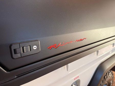 2025-Toyota-Land-Cruiser-79-28-GD-6-Auto-Double-Cab_8