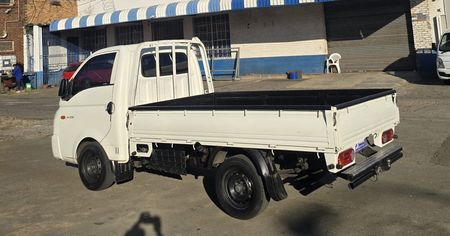 2013-Hyundai-H100-Bakkie-26D_7
