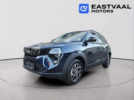 2026-Mahindra-XUV-3XO-12T-AX5-Auto_2