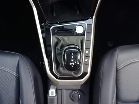 2026-Volkswagen-Polo-Sedan-10TSI-Style_18