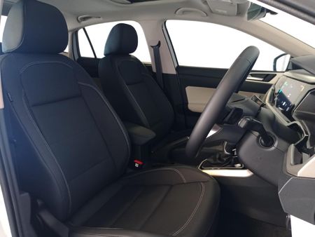 2026-Volkswagen-Polo-Sedan-10TSI-Style_30