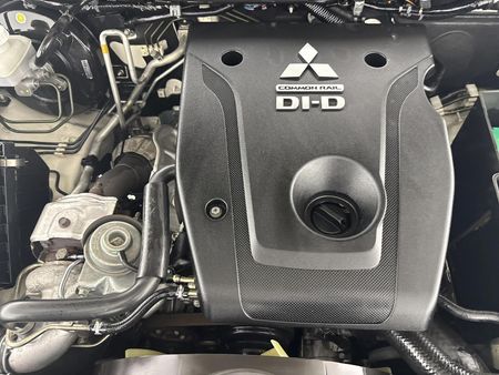 2018-Mitsubishi-Pajero-Sport-24D-Auto_10