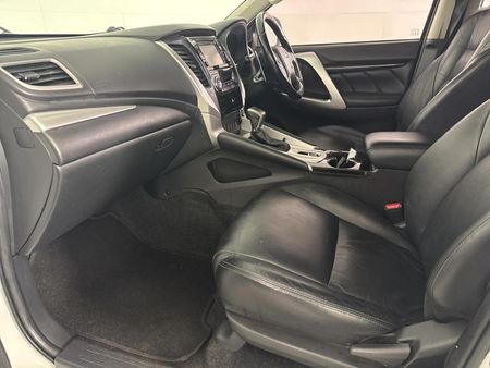 2018-Mitsubishi-Pajero-Sport-24D-Auto_5