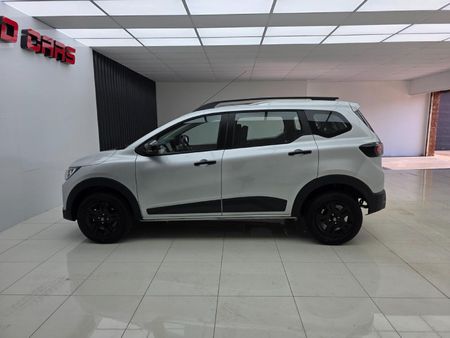 2026-Renault-Triber-10-Techno_3