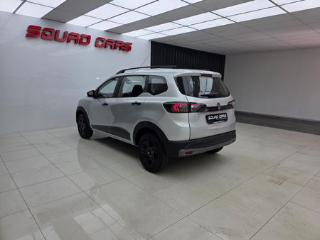 2026-Renault-Triber-10-Techno_7