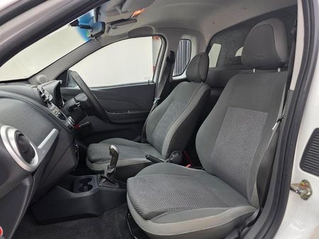 2015-Chevrolet-Utility-14-AC_10