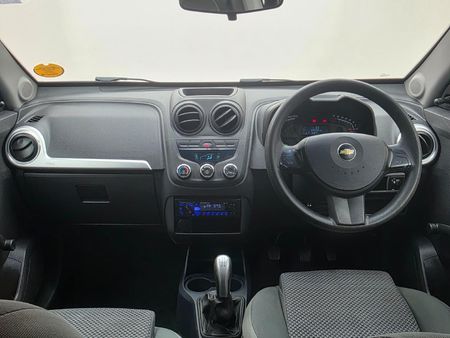 2015-Chevrolet-Utility-14-AC_13
