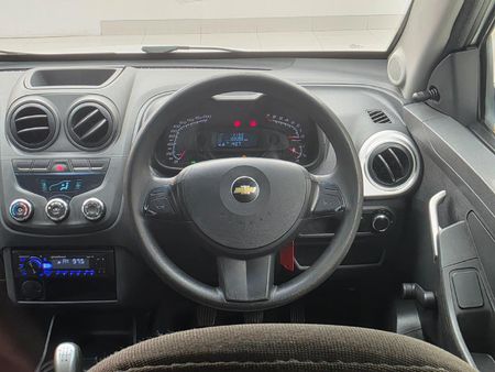 2015-Chevrolet-Utility-14-AC_14