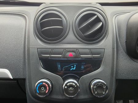 2015-Chevrolet-Utility-14-AC_18