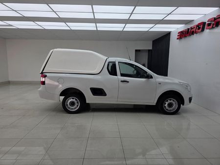 2015-Chevrolet-Utility-14-AC_4
