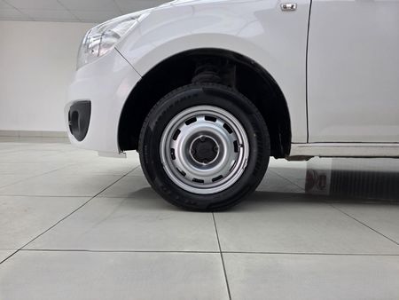 2015-Chevrolet-Utility-14-AC_8