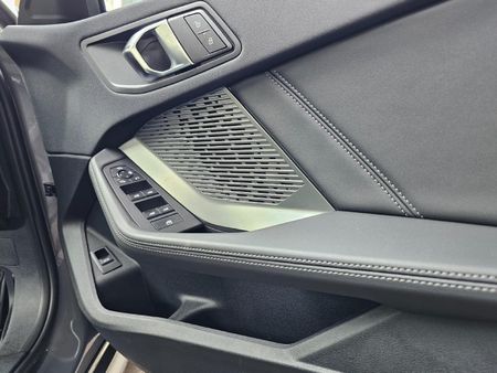 2025-BMW-1-Series-118-M-Sport-Auto_9