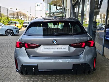2025-BMW-1-Series-118-M-Sport-Auto_3