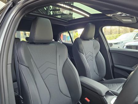 2025-BMW-1-Series-118-M-Sport-Auto_8