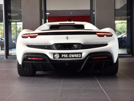 2025-Ferrari-296-GTB_11