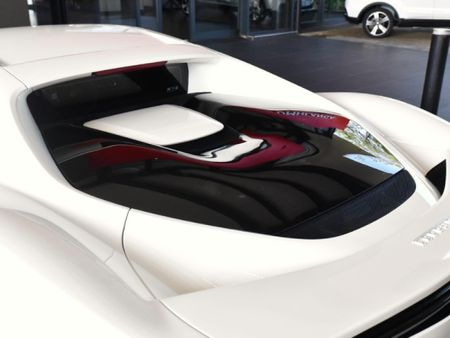 2025-Ferrari-296-GTB_13