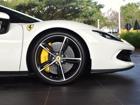 2025-Ferrari-296-GTB_20