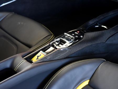 2025-Ferrari-296-GTB_21