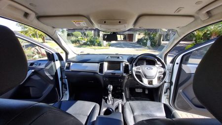2019-Ford-Everest-Ford-Everest-20Bi-Turbo-XLT_17
