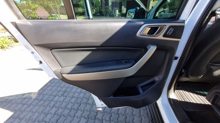 2019-Ford-Everest-Ford-Everest-20Bi-Turbo-XLT_25