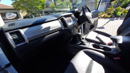 2019-Ford-Everest-Ford-Everest-20Bi-Turbo-XLT_27