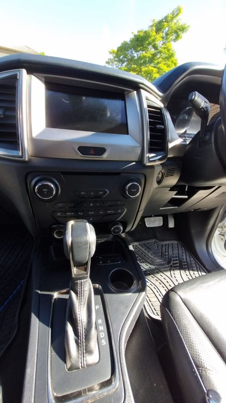 2019-Ford-Everest-Ford-Everest-20Bi-Turbo-XLT_29