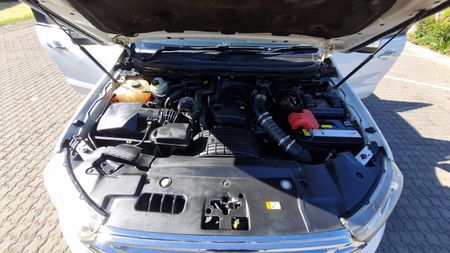 2019-Ford-Everest-Ford-Everest-20Bi-Turbo-XLT_34