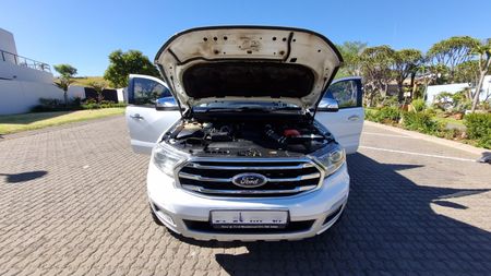 2019-Ford-Everest-Ford-Everest-20Bi-Turbo-XLT_37