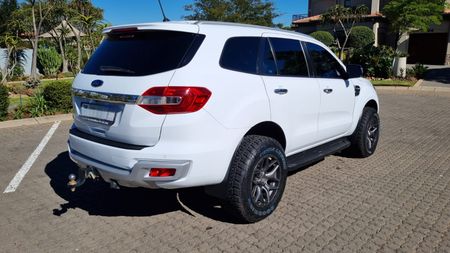 2019-Ford-Everest-Ford-Everest-20Bi-Turbo-XLT_6
