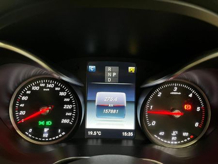 2018-Mercedes-Benz-C-Class-C-220-Bluetec-AMG-Line-Auto_10