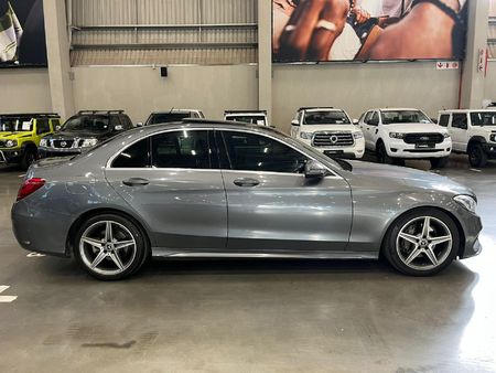 2018-Mercedes-Benz-C-Class-C-220-Bluetec-AMG-Line-Auto_1