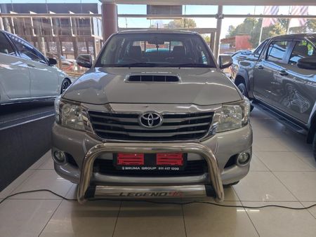Used Toyota Hilux 3.0 D-4D Legend 45 Raised Body Double-Cab for sale in ...