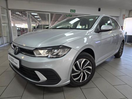 2025-Volkswagen-Polo-10-TSI_0