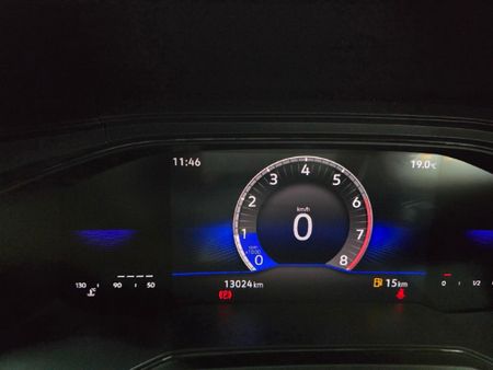 2025-Volkswagen-Polo-10-TSI_19