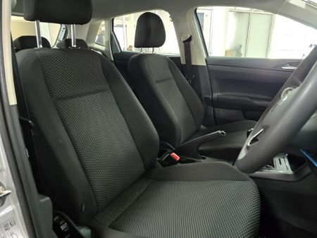 2025-Volkswagen-Polo-10-TSI_5