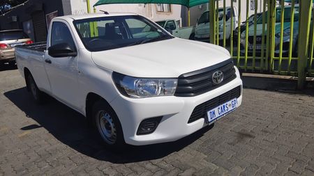 2025-Toyota-Hilux-20-Single-Cab_11
