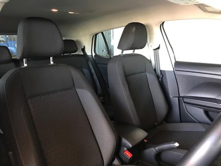 2023-Volkswagen-T-Cross-10-TSI-Comfortline_17