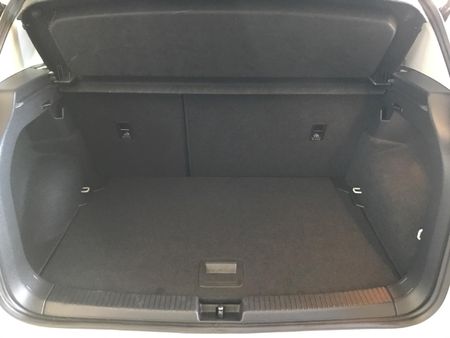2023-Volkswagen-T-Cross-10-TSI-Comfortline_19