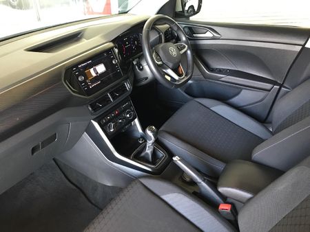 2023-Volkswagen-T-Cross-10-TSI-Comfortline_6