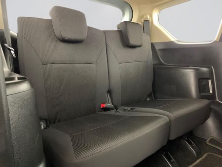 2025-Suzuki-Ertiga-15-GA_11