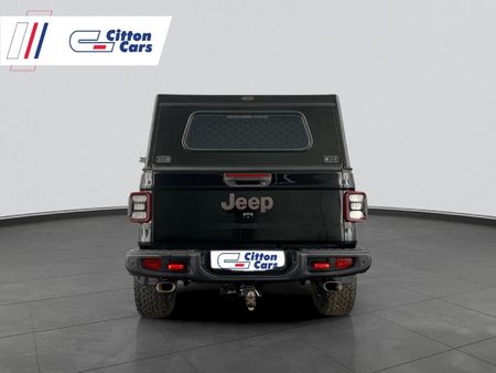 2023-Jeep-Gladiator-Rubicon-36-4x4-Auto-Double-Cab_4