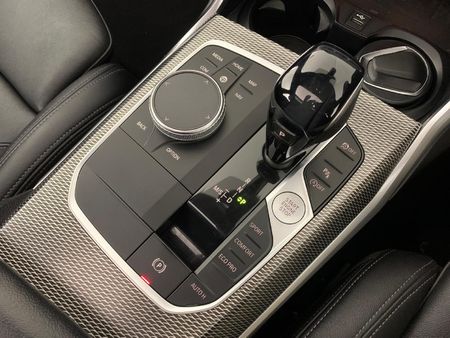 2020-BMW-3-Series-320d-M-Sport_9