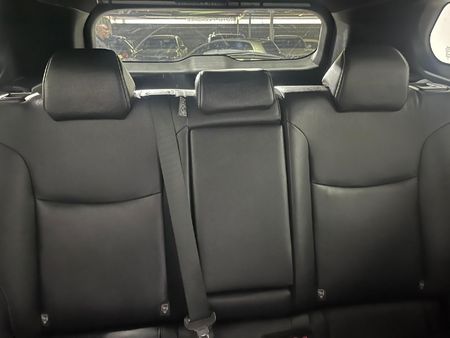 2024-Toyota-Corolla-Cross-18-XS_27
